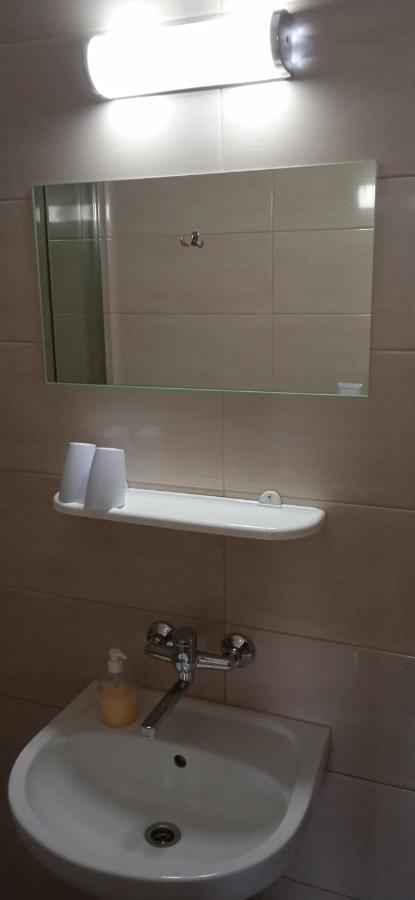 Hotel Krokus Каменна-Гура Экстерьер фото